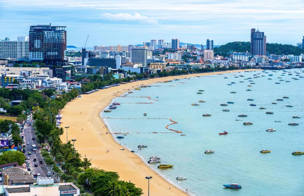 Central Pattaya Fully Equipped Condo Next To Beach Екстер'єр фото