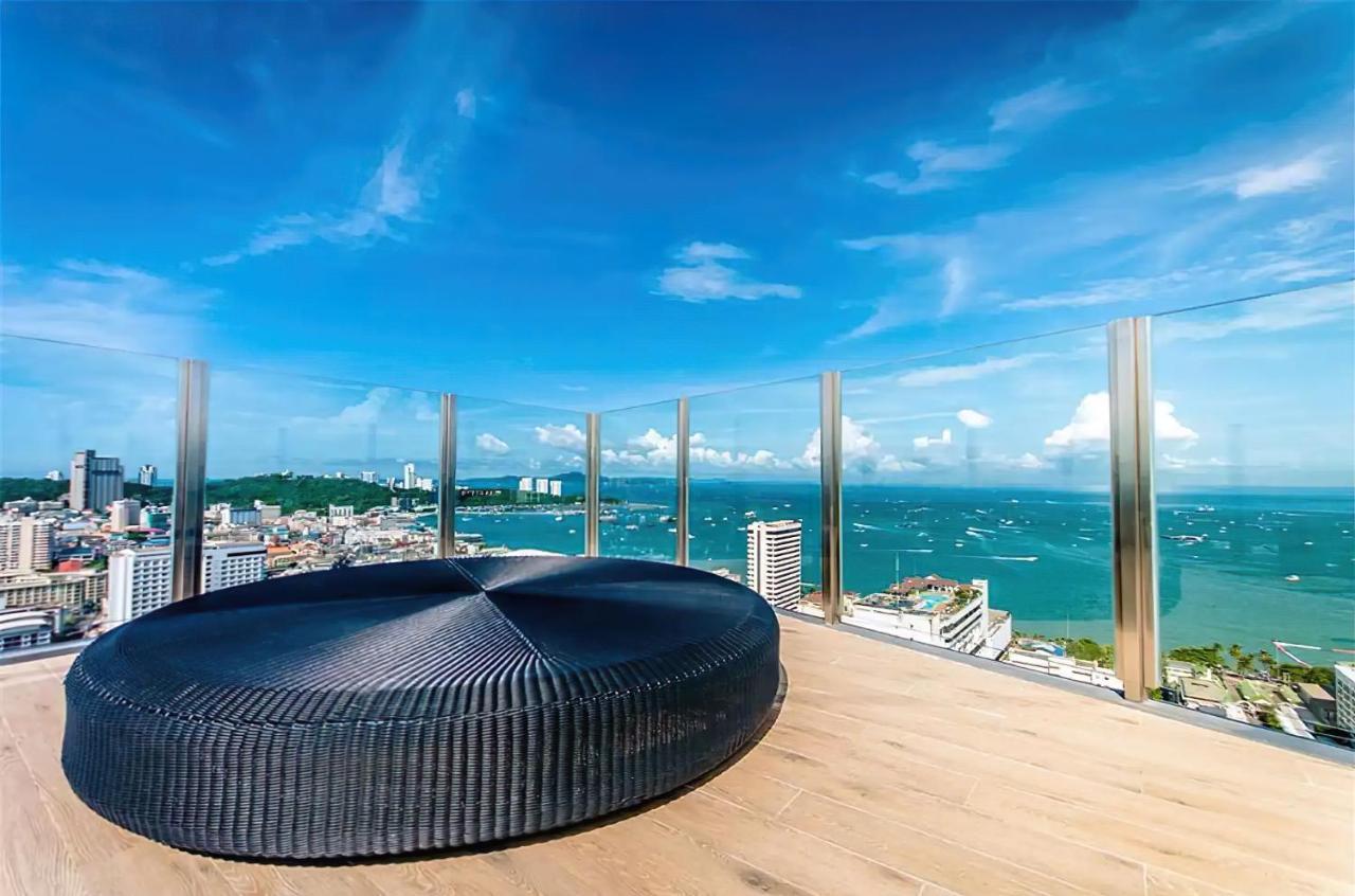 Central Pattaya Fully Equipped Condo Next To Beach Екстер'єр фото
