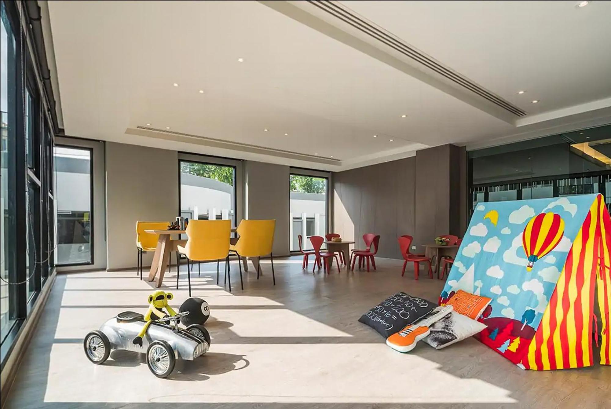 Central Pattaya Fully Equipped Condo Next To Beach Екстер'єр фото